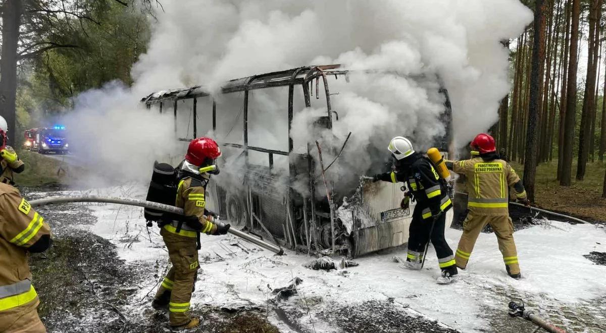 Pożar autokaru w Wielkopolsce. W środku grupa przedszkolaków