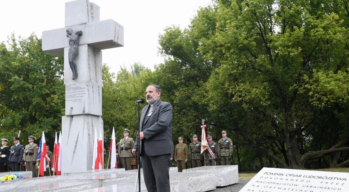 "Walka o pamięć, o miejsca pochówku ciągle trwa". Ks. Tadeusz Isakowicz-Zaleski o Rzezi Wołyńskiej