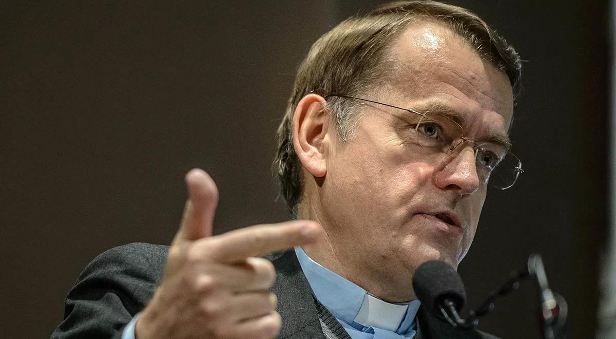Ks. Dariusz Oko: w Kościele są dwie klasy duchownych - lawendowa burżuazja i heteroproletariat