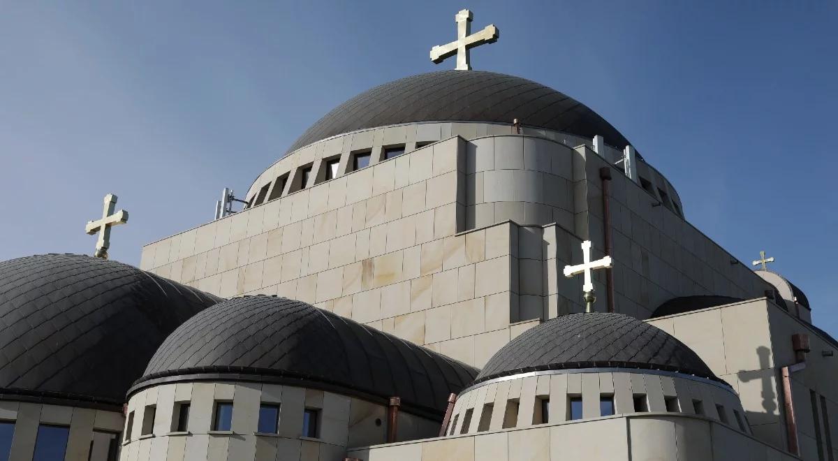 Znieważenie świątyni w Warszawie. Mężczyzna poprzestawiał naczynia liturgiczne