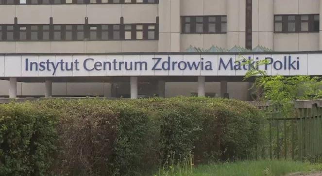 Rawa Mazowiecka: dwulatek wypadł z okna na 4. piętrze