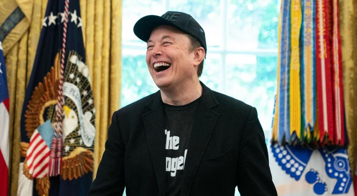 SpaceX unika podatków federalnych. Media ujawniają kulisy