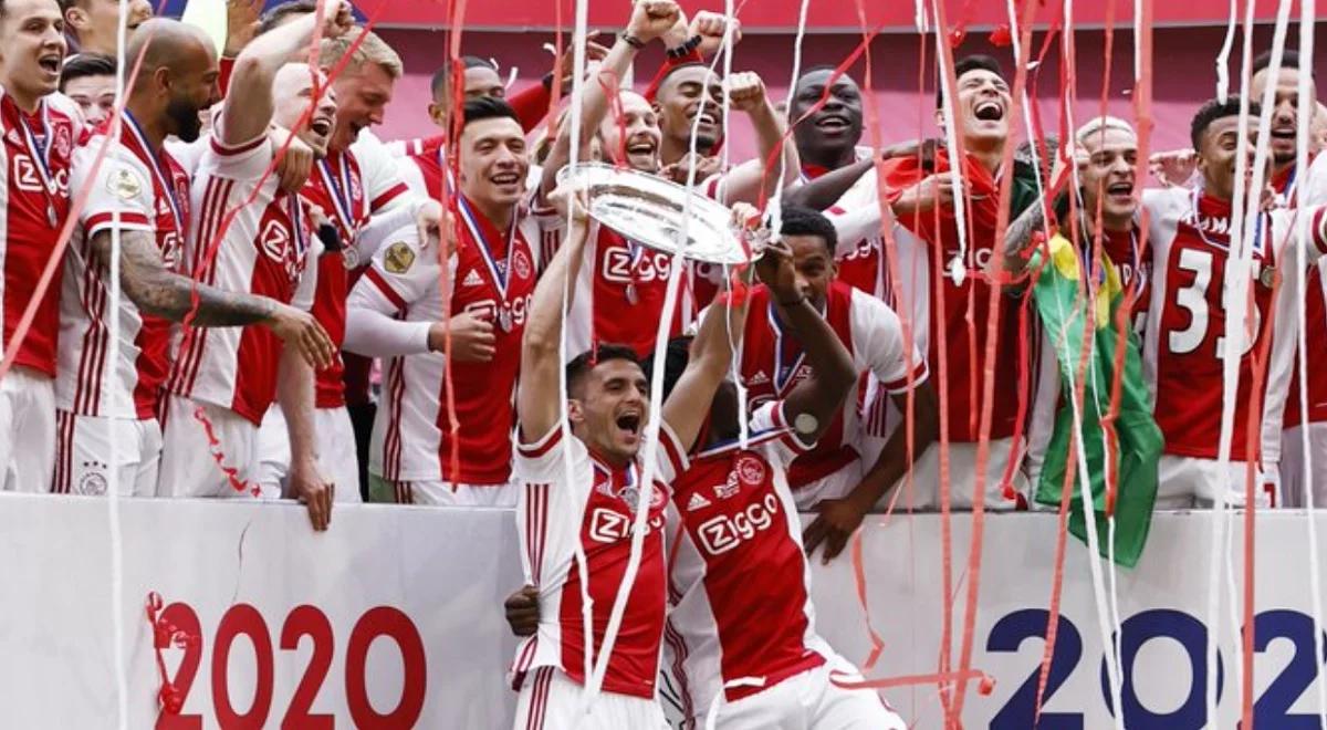 Piękny gest Ajaksu w stronę kibiców. Trofeum poświęcone fanom