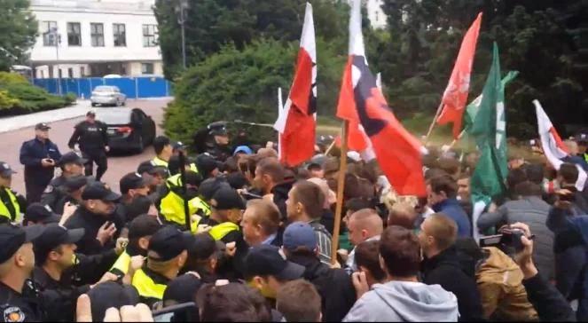 Protest narodowców przed Sejmem. Policja użyła gazu 