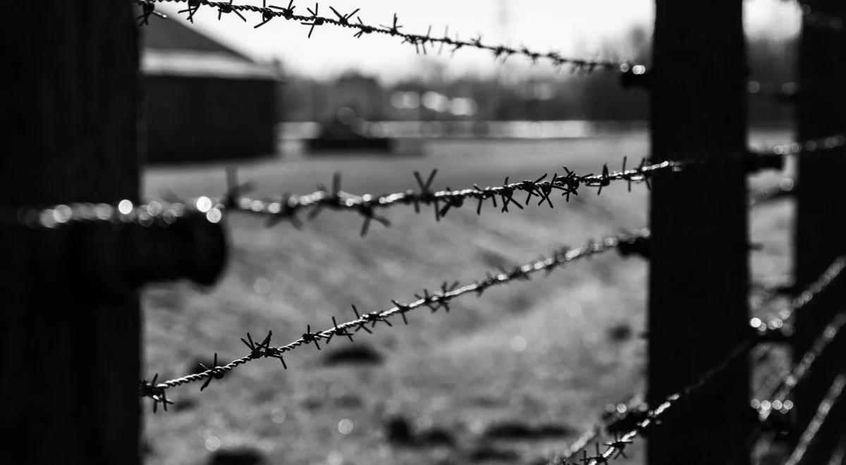 Były więzień Auschwitz może dochodzić sprawiedliwości za "polskie obozy". Jest stanowisko rzecznika TSUE