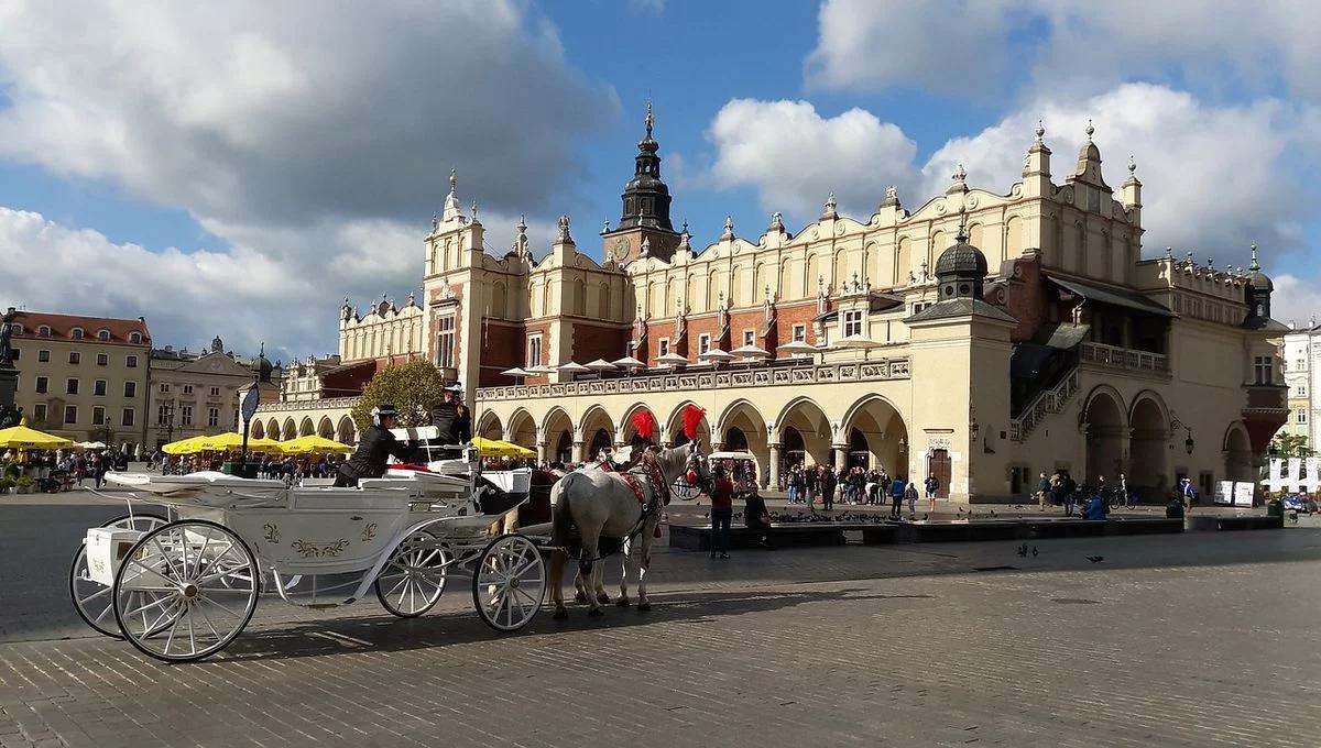 Małopolska atrakcyjna dla zagranicznych pracowników. "Wielu z nich zostaje tutaj na dłuższy okres czasu lub nawet na stałe" 