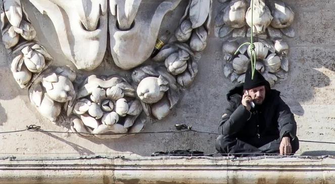 Koniec protestu? Przedsiębiorca zszedł z dachu Bazyliki św. Piotra