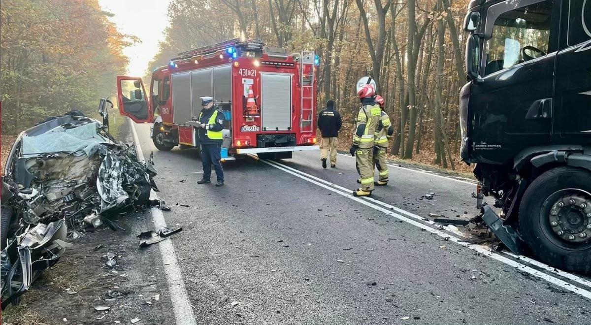 Tragiczny wypadek pod Kluczborkiem. Zaśnięcie za kierownicą?