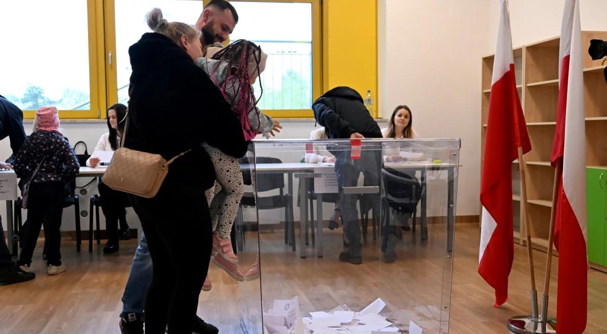 Przegrała jednym głosem, zapowiada protest. "Słyszymy o wielu nieprawidłowościach"