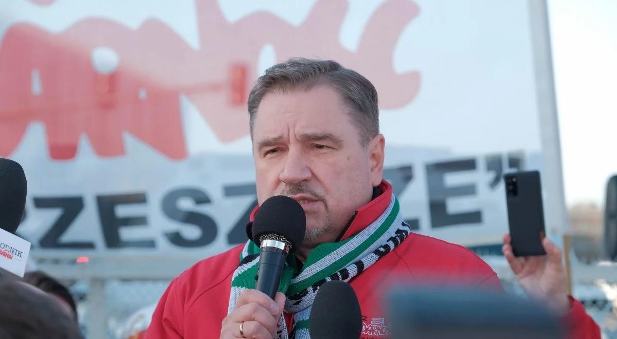 Zasieki w Luksemburgu podczas protestów. Piotr Duda: przydałyby się bardziej na granicy z Białorusią