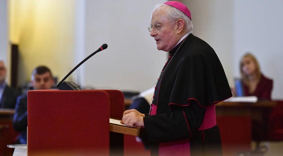 Abp Henryk Hoser: zawołanie "Totus Tuus" to dla nas drogowskaz na trudny czas pandemii