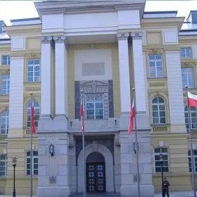 Zmarł mężczyzna, który podpalił się przed Kancelarią Premiera