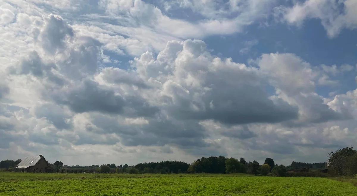 Prognoza pogody na poniedziałek. Pogodnie na zachodzie, na wschodzie deszczowo