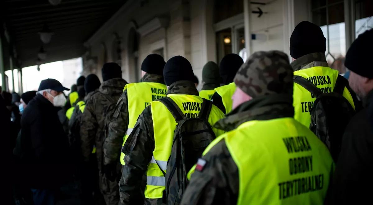 "Kolejka chętnych czeka". Płk Marek Pietrzak o zainteresowaniu służbą w WOT