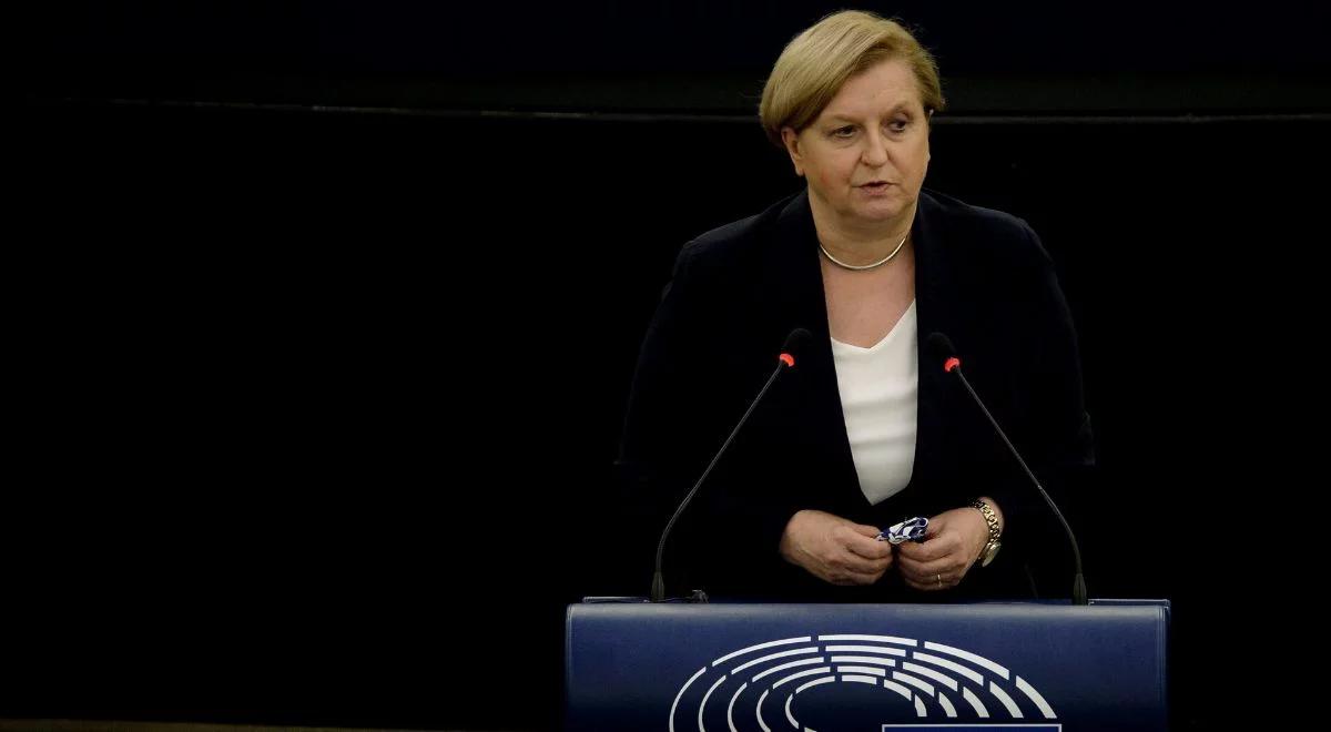 Sankcje UE wobec Rosji. Fotyga: Polska może być wzorem w ich wykonywaniu