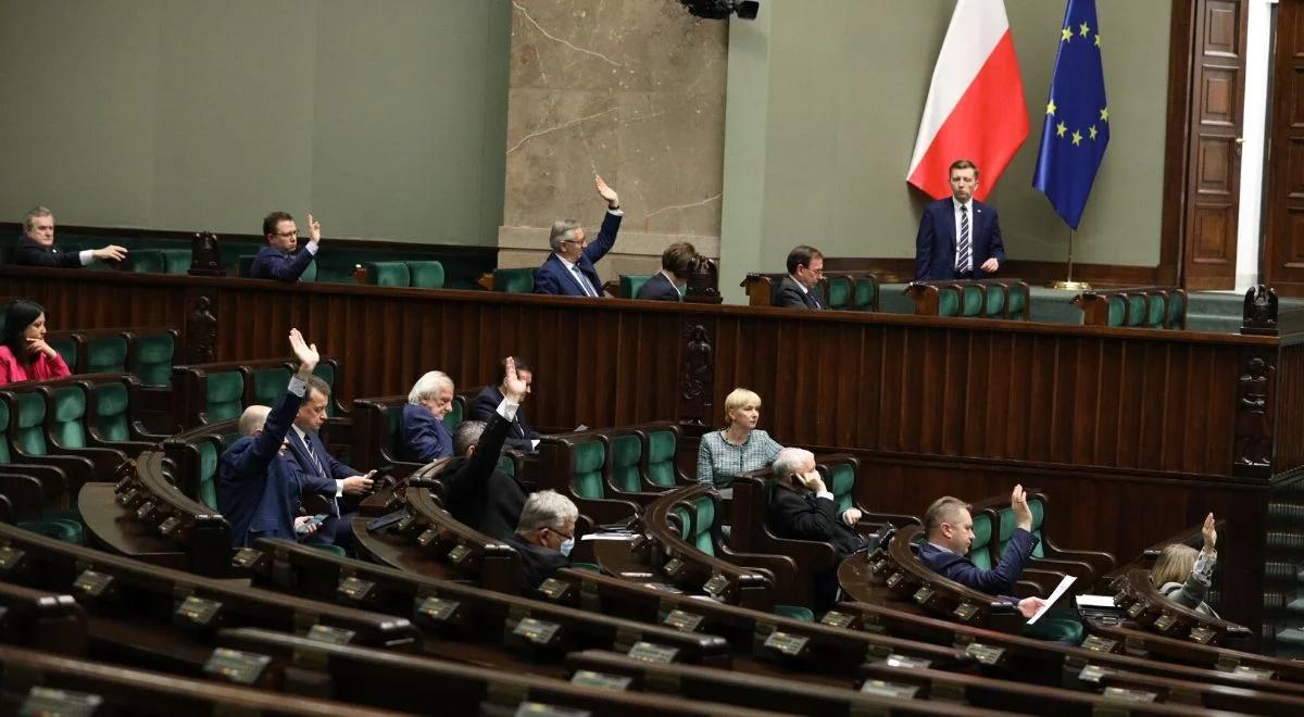 Sejm zmienił regulamin. Są przepisy dotyczące komisji ds. pedofilii