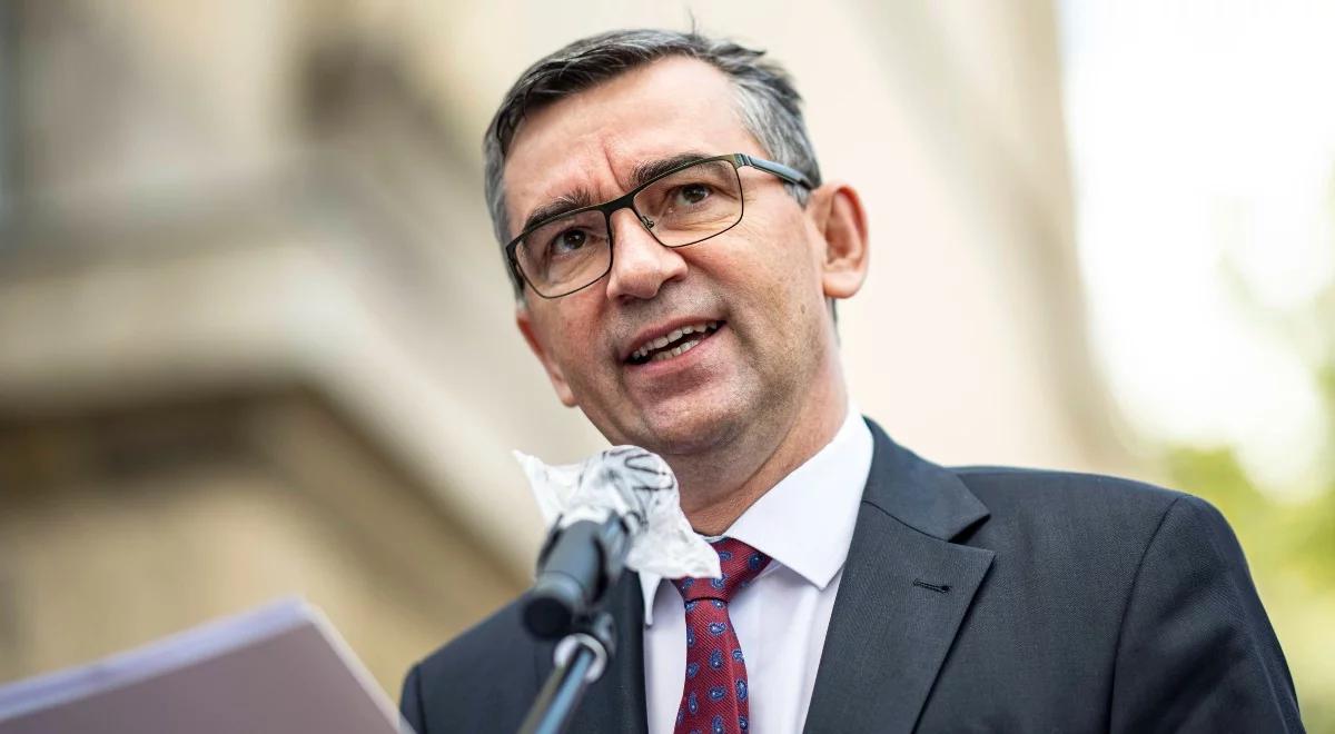 Prezes PiS reaguje na tekst Onetu dot. ambasadora Przyłębskiego. "Wysoko oceniamy jego pracę"