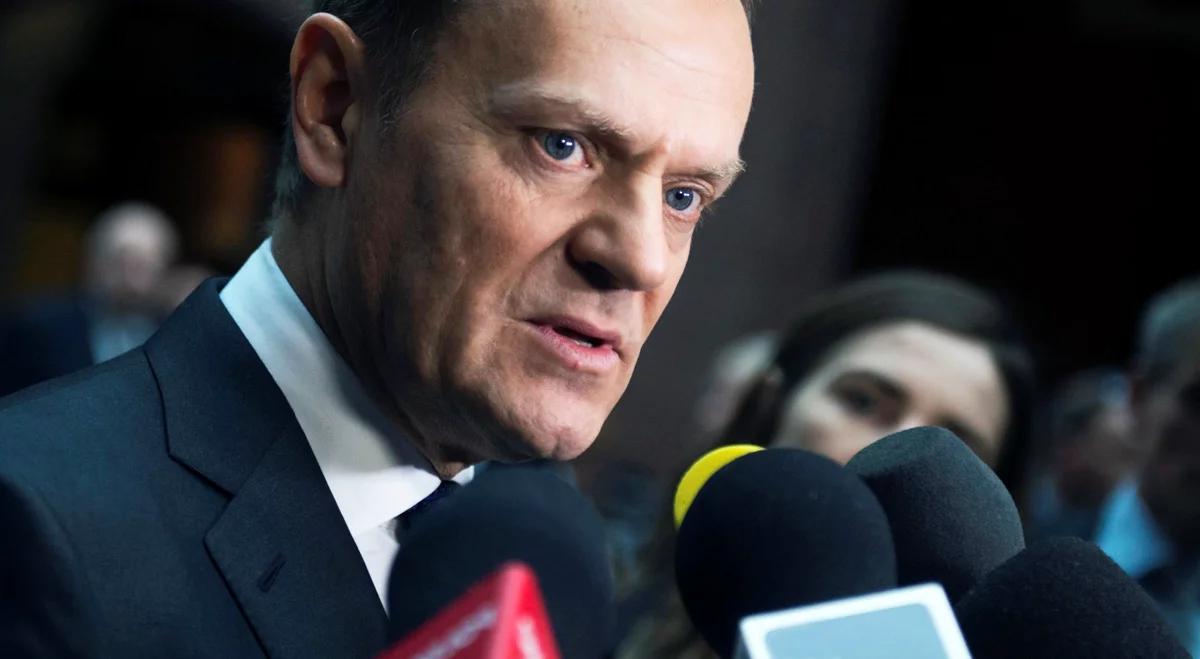 Tusk: Zachód niegotowy do wojskowej pomocy Ukrainie. "Tli się nadzieja, że Rosja powstrzyma agresywne zachowania"