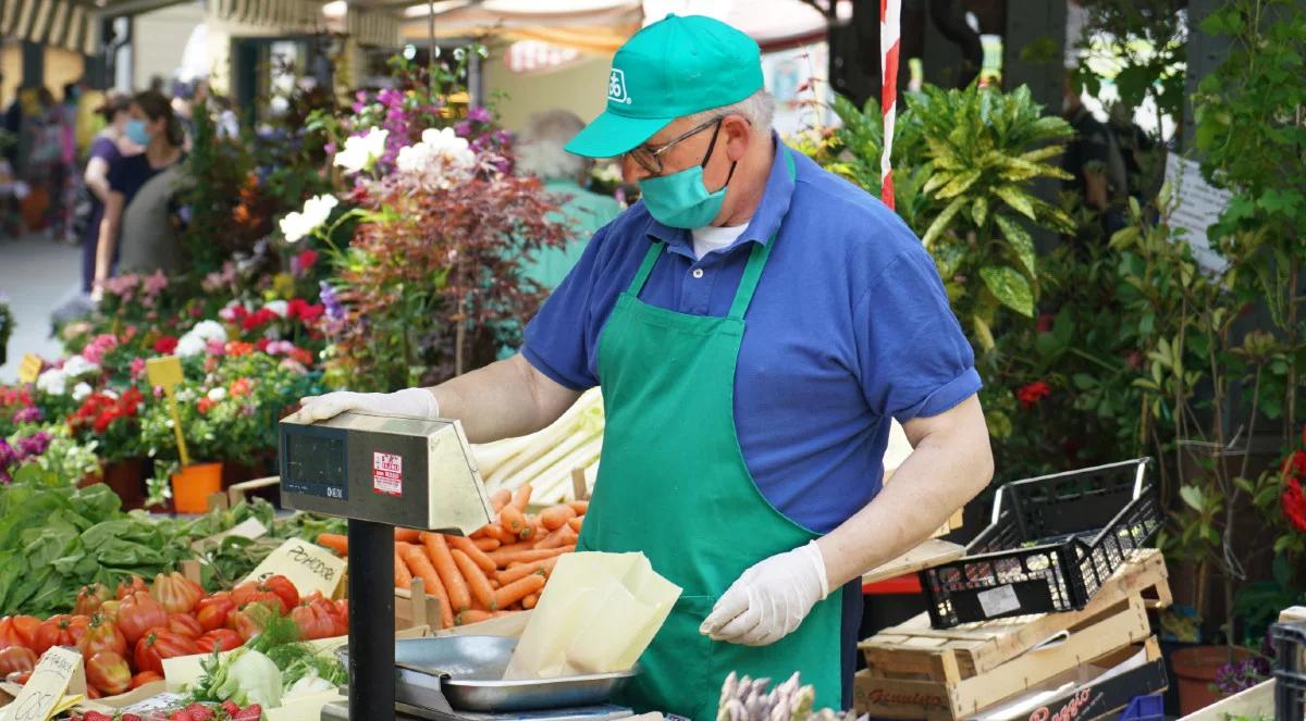 Drobny handel też skorzysta z tarczy branżowej. Będzie pomoc dla sprzedających na targowiskach