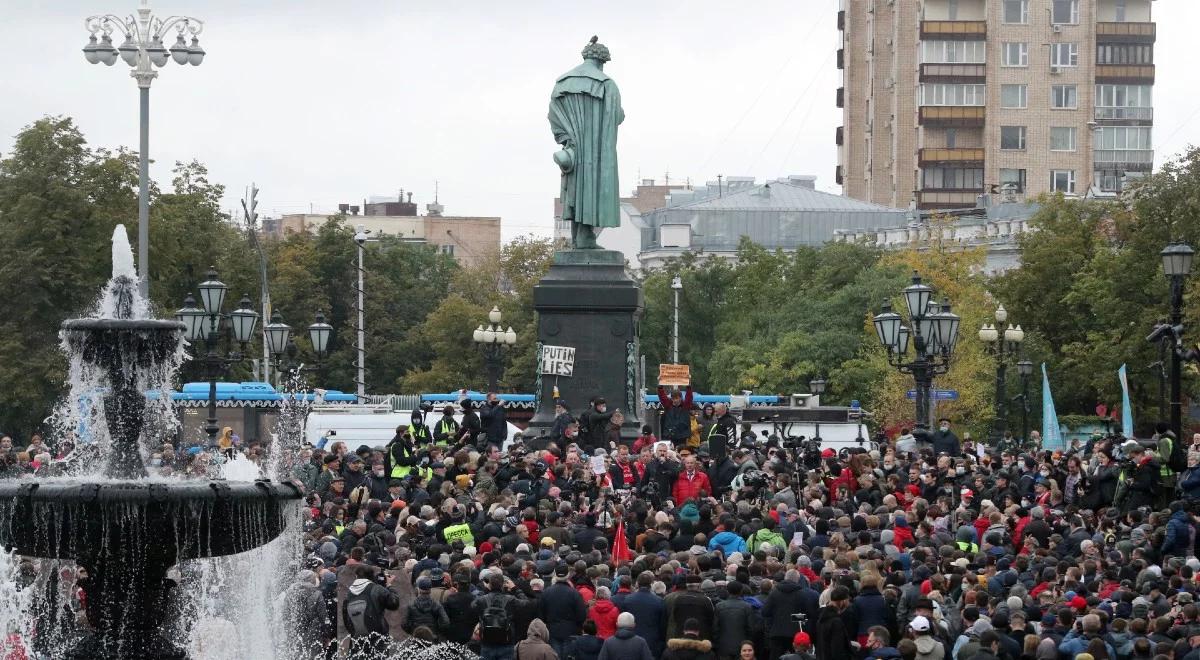 Moskwa: zatrzymano działaczy opozycji protestujących przeciwko fałszowaniu wyborów