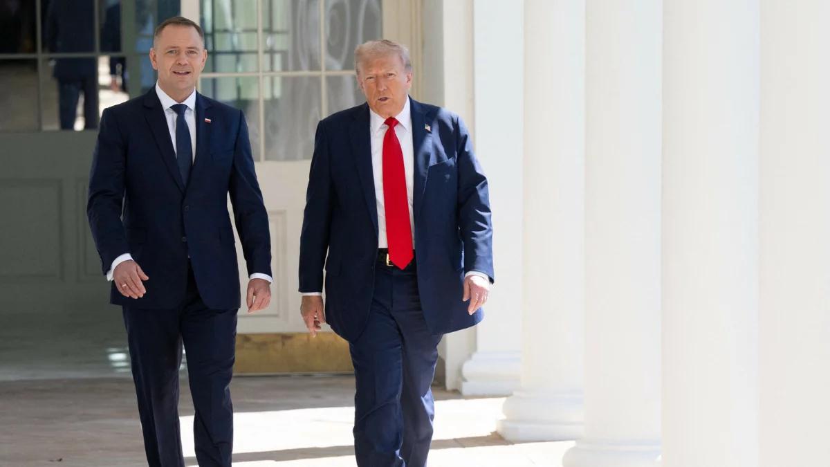 Trump będzie rozmawiał z Nawrockim ws. dronów. Biały Dom potwierdza