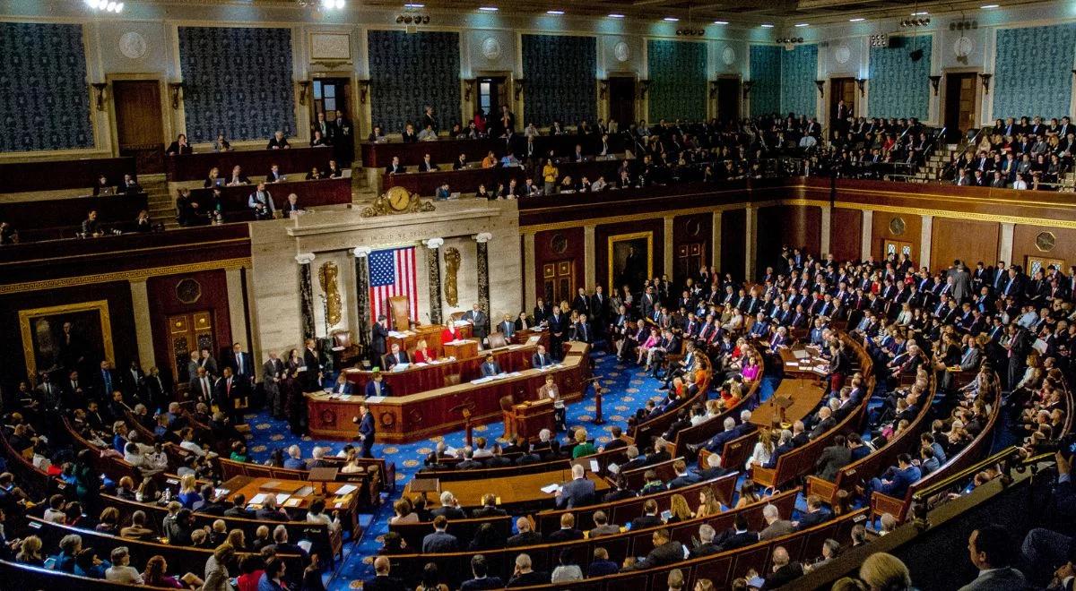 Komplikuje się sytuacja polityczna w Kongresie USA. Co z dalszą pomocą dla Ukrainy?