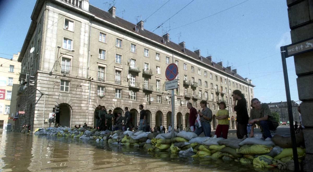 W obliczu kataklizmu. Maria Wiernikowska o powodzi z 1997 roku