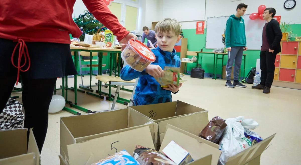 Międzynarodowy Dzień Dobroczynności. UNICEF: Polacy chętnie angażują się w pomoc