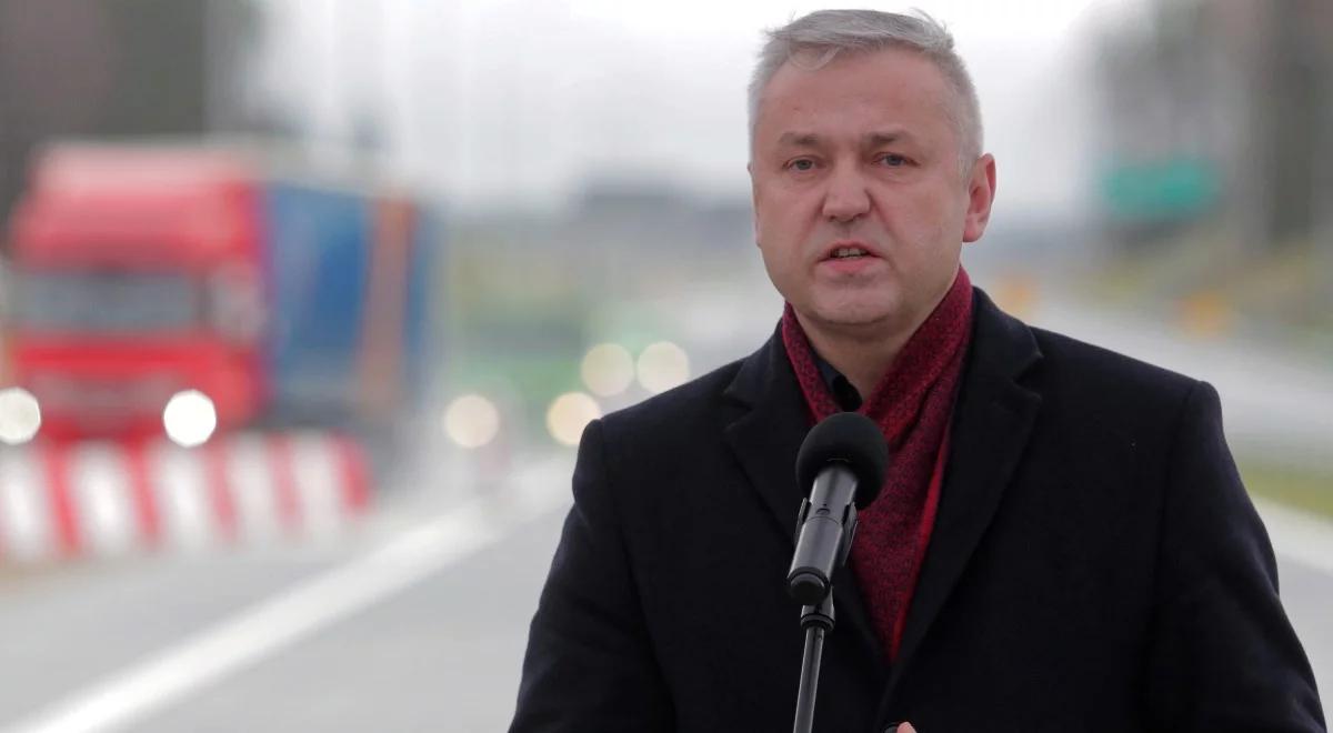 "Niektóre grupy zawodowe powinny być zaszczepione". Poseł PiS o ustawie covidowej