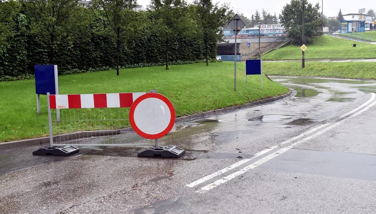 Alarmy na rzekach i podtopienia. Skutki intensywnych opadów deszczu