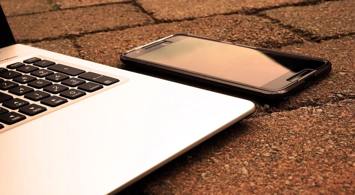 Laptopy do lamusa? Smartfony coraz częściej stają się głównym narzędziem pracy