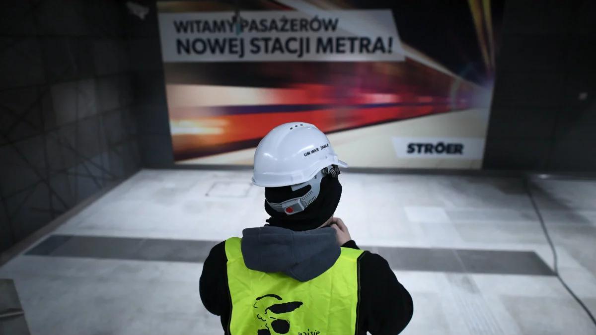 Rzecznik warszawskiego ratusza dopiero uczy się miasta? Internauci nie mają litości dla Kamila Dąbrowy