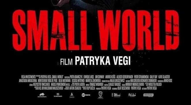 "To jego najlepszy film od lat". Piotr Gociek o "Small World" Patryka Vegi