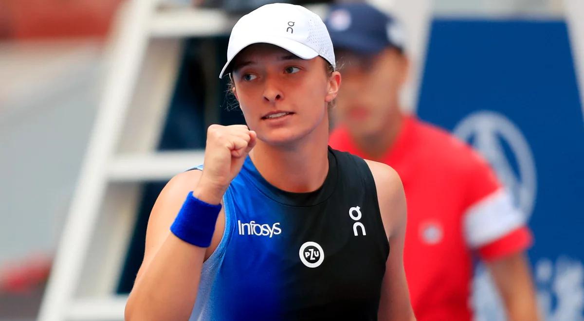 Iga Świątek z mniejszą stratą do Sabalenki. Może ją wyprzedzić po WTA Finals