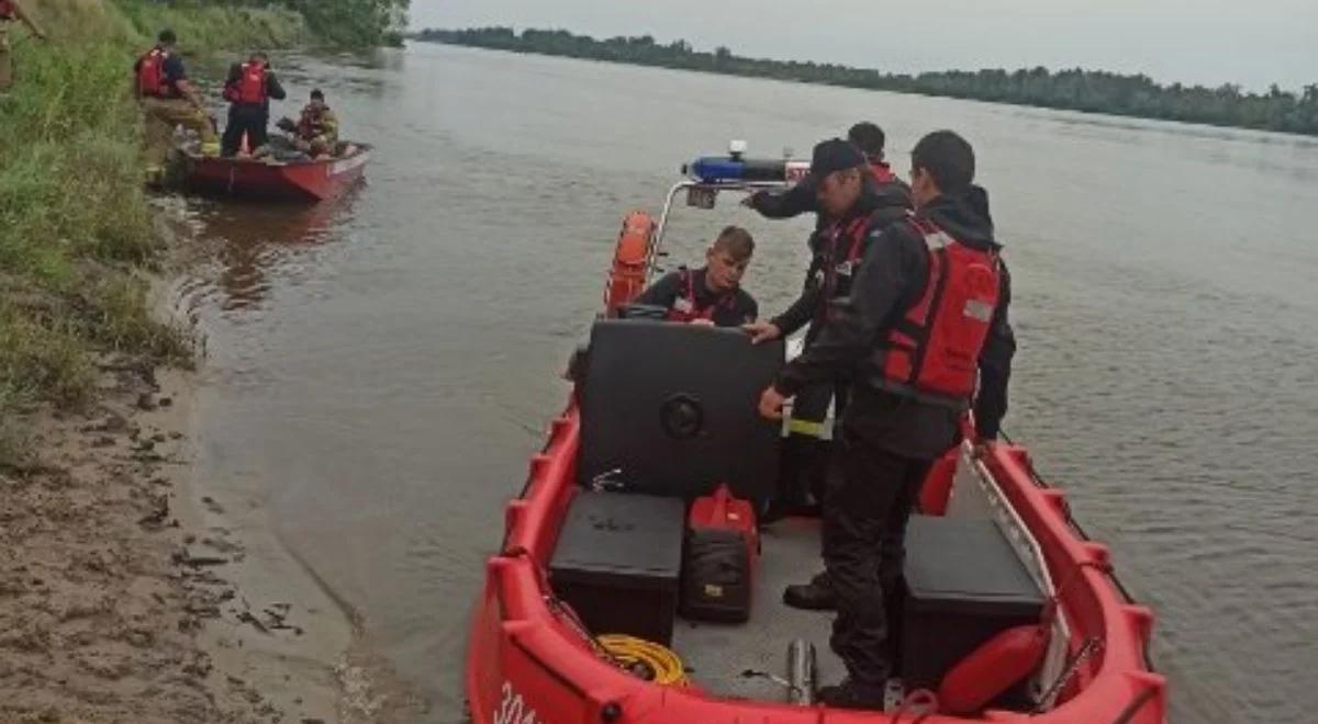 Łódź przewróciła się na Wiśle, zaginął starosta płocki. Obfite opady deszczu utrudniają poszukiwania