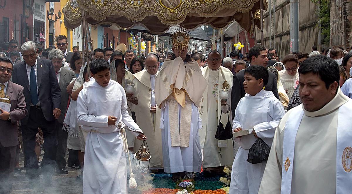 Boże Ciało - procesje eucharystyczne w całym kraju