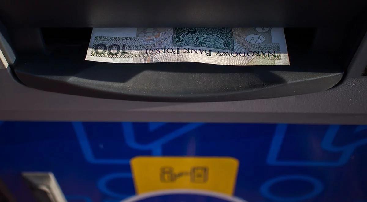 Czy klienci stracą na mniejszej konkurencji między bankami?