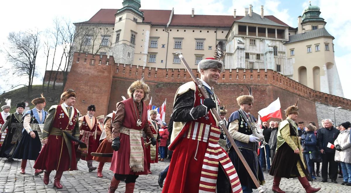 Węgrzy na obchodach Święta Niepodległości w Krakowie. "Chcemy cieszyć się razem z wami"