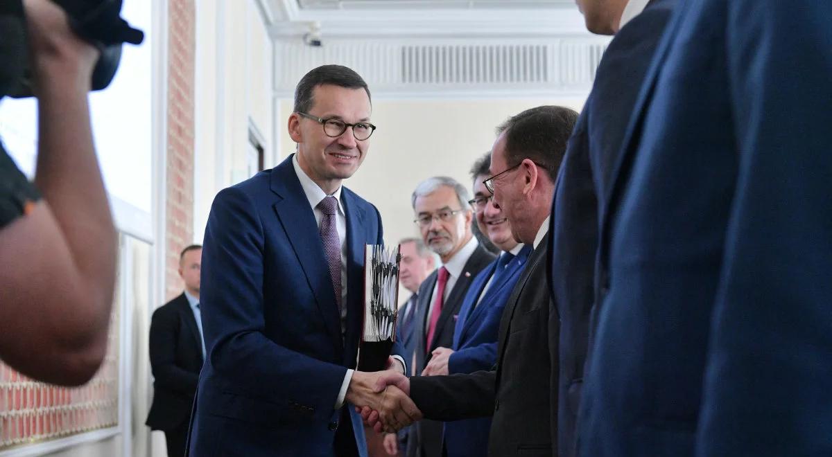 Sondaż CBOS: rząd cieszy się zaufaniem niespełna 40 procent Polaków