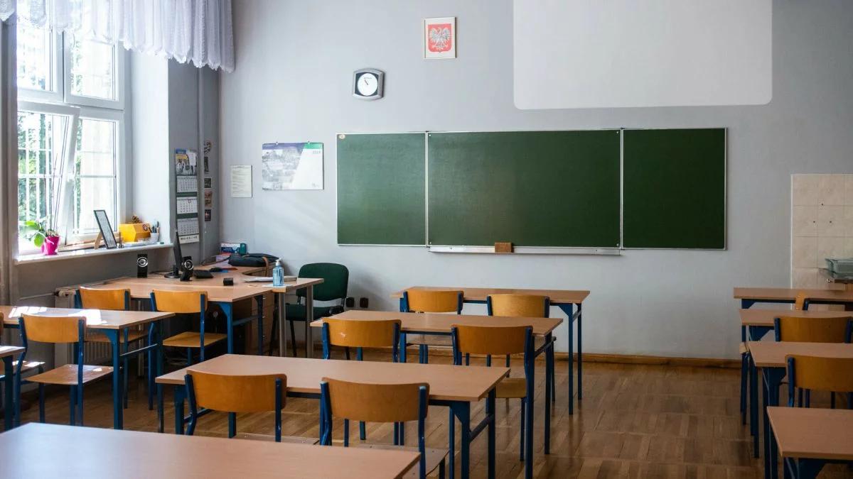 Kalendarz roku szkolnego 2025/26. Kiedy dni wolne? Najważniejsze daty 