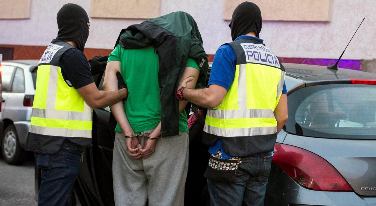 Tworzyli komórkę Państwa Islamskiego w Europie. Aresztowano pięć osób
