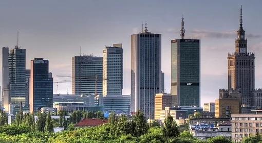 Warszawa: biurowiec zasłoni okna mieszkańcom kamienicy 