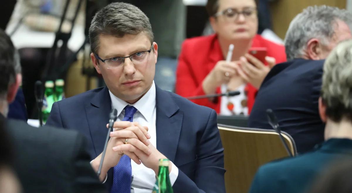 Wiceminister sprawiedliwości: polskie przepisy nie uchybiają prawu UE