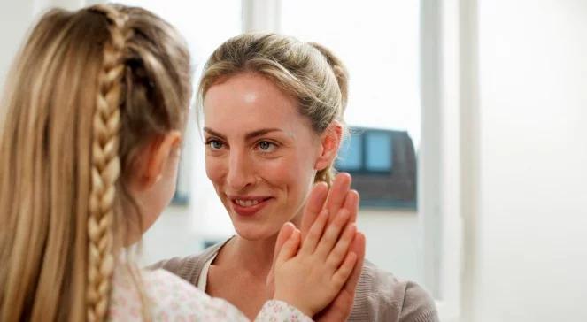 Białystok: "Mamo, jesteś potrzebna "– dzieci i NFZ zachęcają do badań cytologicznych