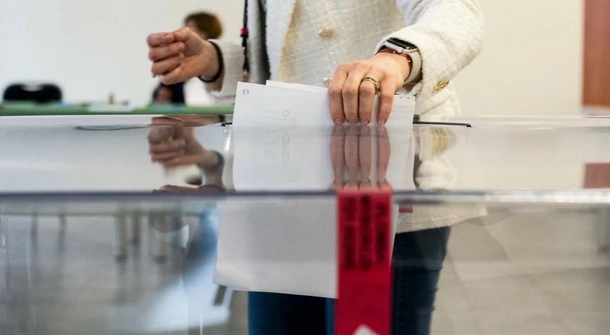 Do której można głosować? Godziny otwarcia lokali wyborczych 2025