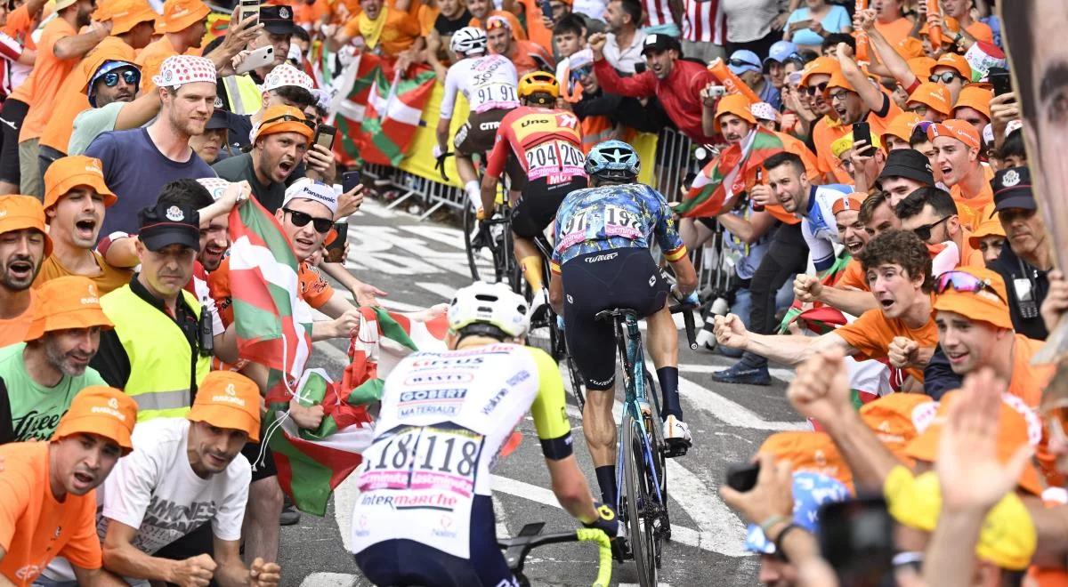 Wypadek podczas Tour de France. To selfie może słono kosztować - kibicujmy z rozwagą 