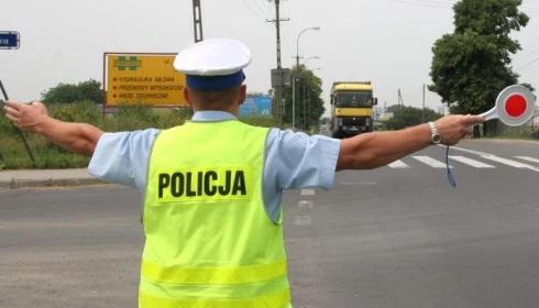 Samochód wjechał pod szynobus. Są ofiary