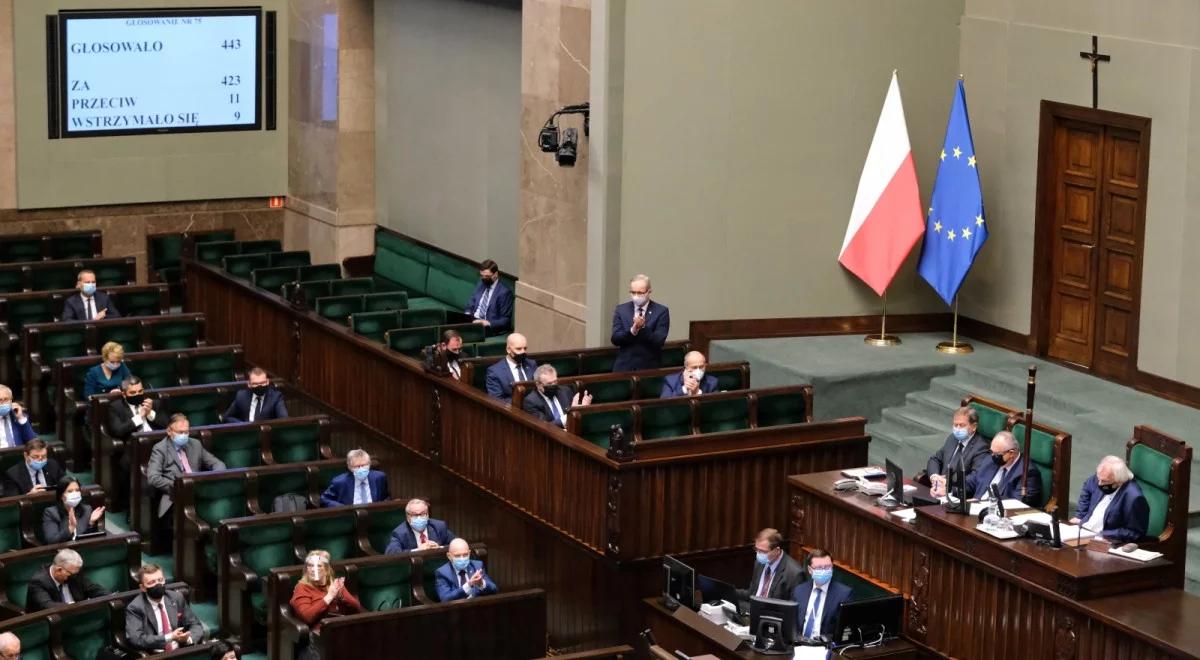 Edyta Hołdyńska: w dobie pandemii politycy powinni działać ponad podziałami