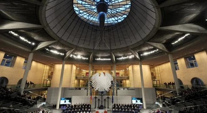 Bundestag o podsłuchiwaniu Merkel i o Snowdenie