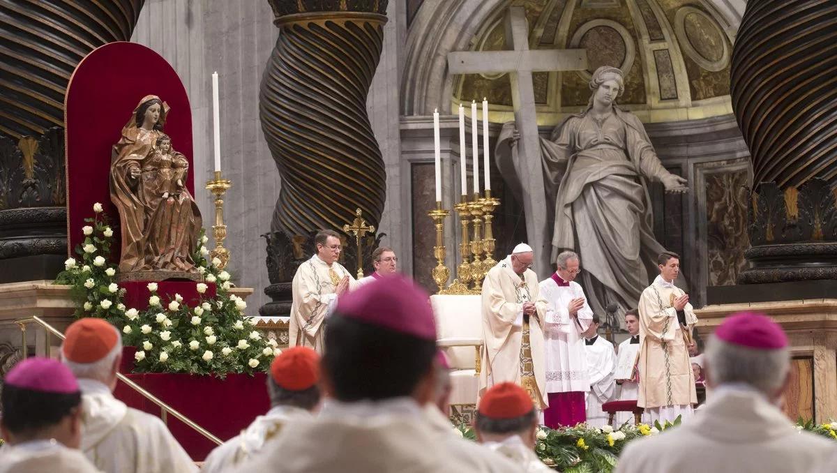 Papież Franciszek do Kurii Rzymskiej: musimy być wzorem dla wszystkich